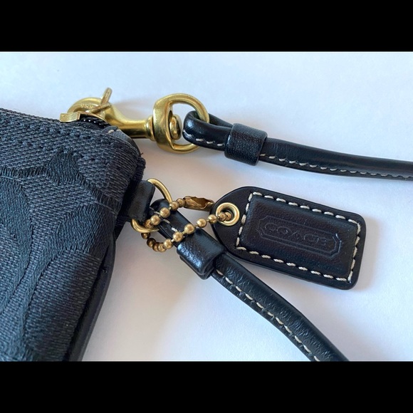 Coach RARE Black Leather Trim Wristlet - Picture 2 of 4